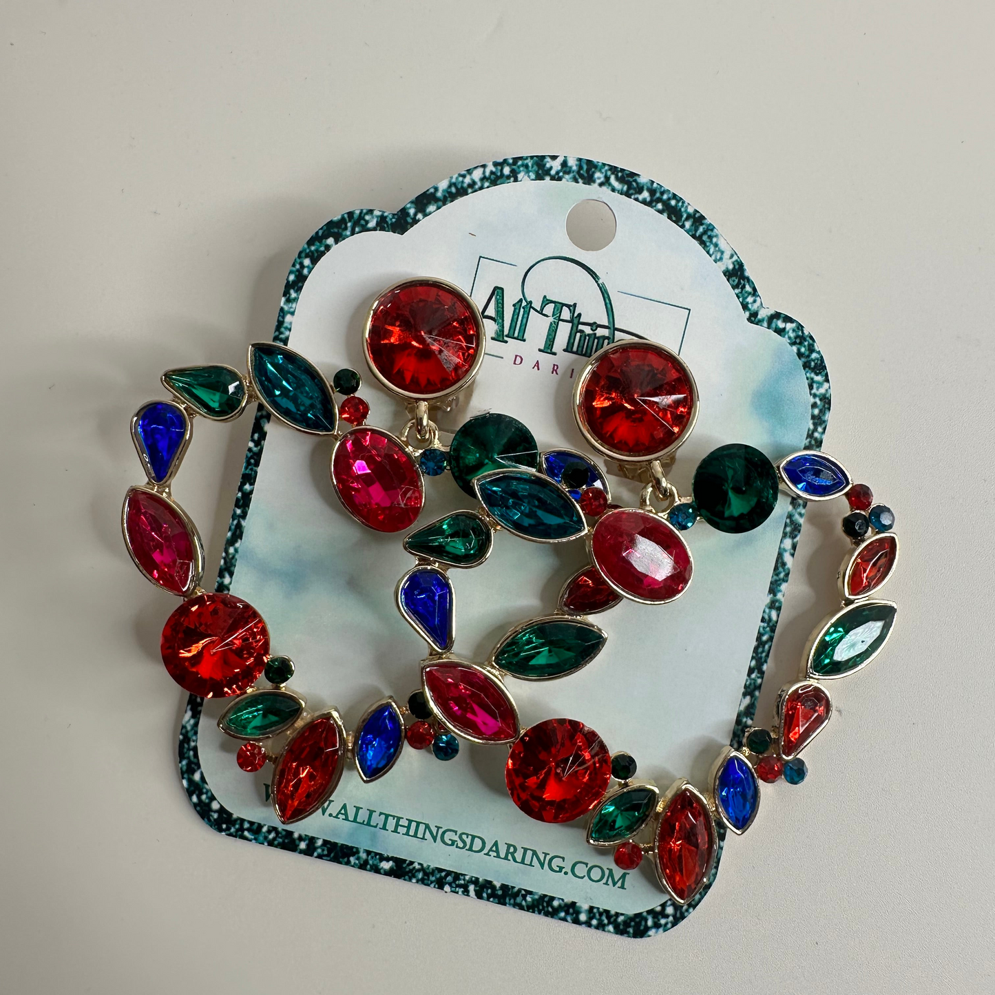 Janae (multi-color) clip on